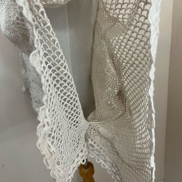 Anthropologie Sparrow Cream Summer Scalloped Crochet Poncho Top XS - Picture 5 of 10